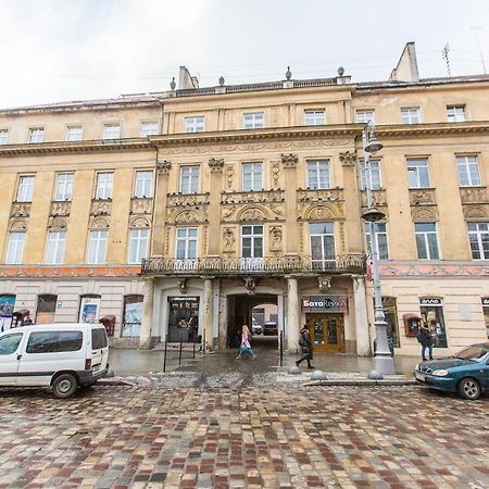 Австрійська Квартира В Центрі На Вулиці Михальчука 5 Lviv Exterior photo