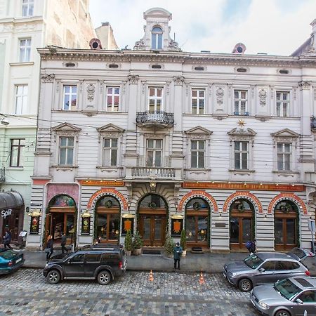 Австрійська Квартира В Центрі На Вулиці Михальчука 5 Lviv Exterior photo