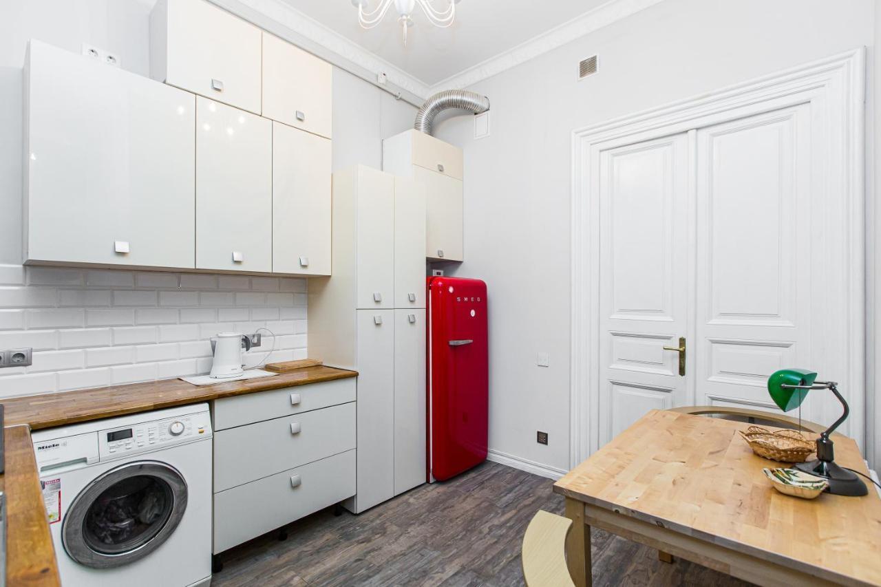 Австрійська Квартира В Центрі На Вулиці Михальчука 5 Lviv Exterior photo
