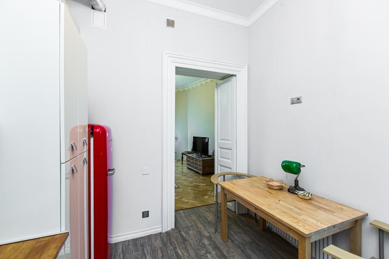 Австрійська Квартира В Центрі На Вулиці Михальчука 5 Lviv Exterior photo