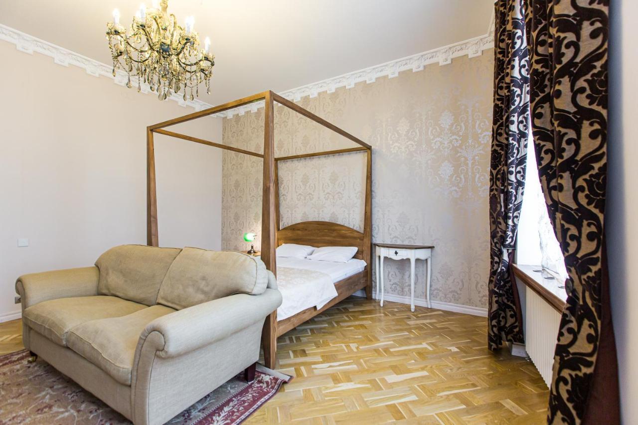 Австрійська Квартира В Центрі На Вулиці Михальчука 5 Lviv Exterior photo