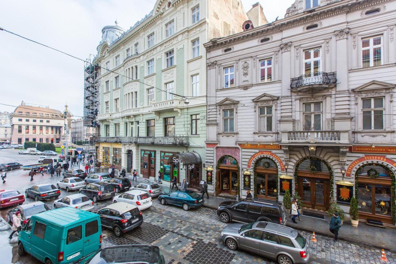 Австрійська Квартира В Центрі На Вулиці Михальчука 5 Lviv Exterior photo